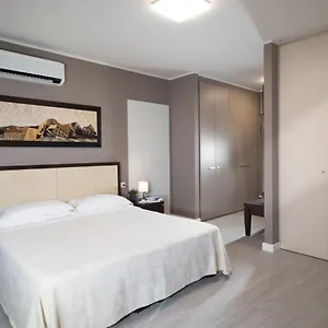 **** Aparthotel Quadra Key Easy In Italien